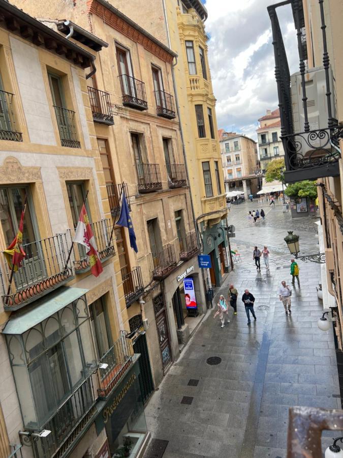Apartamento En Plaza Mayor De Segovia Exterior photo